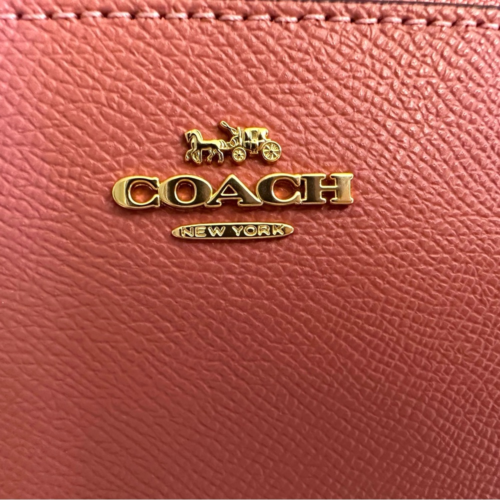 Like New Muave Pink Colored Coach Wallet/ Wristlet